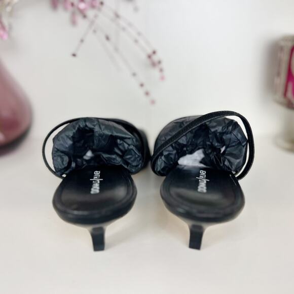 Donald J Pliner Evone Easy Napa Kitten-Heel Mule Sandal Size 10M - Picture 4 of 14